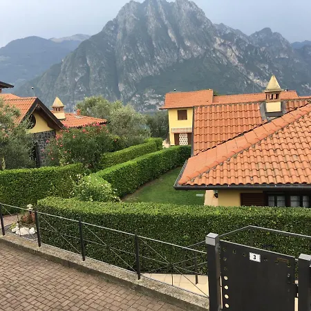 Irina's House With View On Like And Swimming Pool *