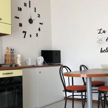 Apartment Irina's House With View On Like And Swimming Pool *